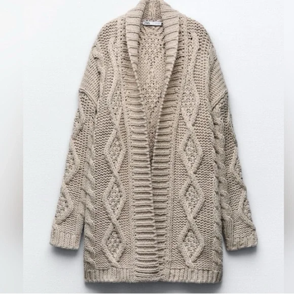 Zara Cable Knit Sweater in Light Beige Small - Picture 5 of 9